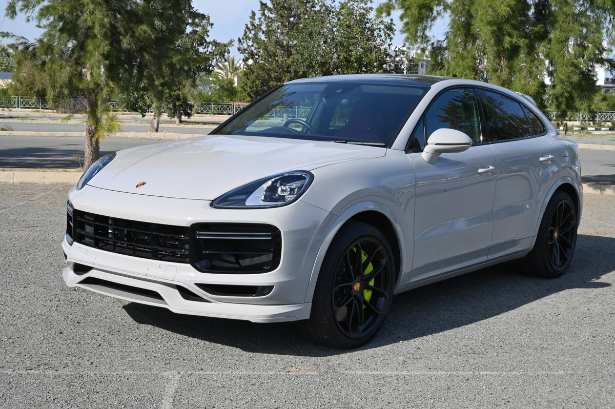 Porsche Cayenne 2023