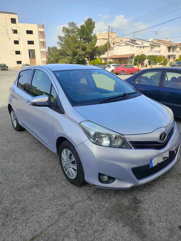 Toyota Yaris 2012