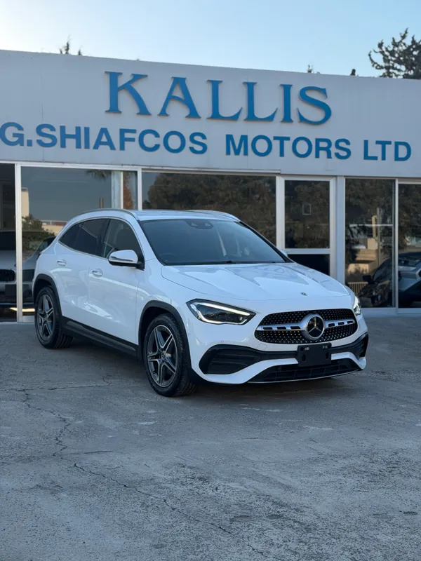 Mercedes-Benz GLA 2021