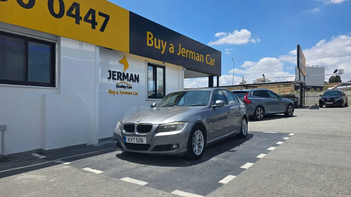 BMW 3 Series 2010