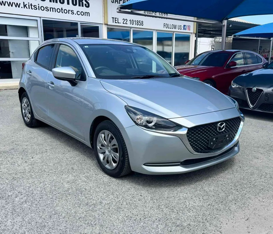 Mazda Mazda2 2022