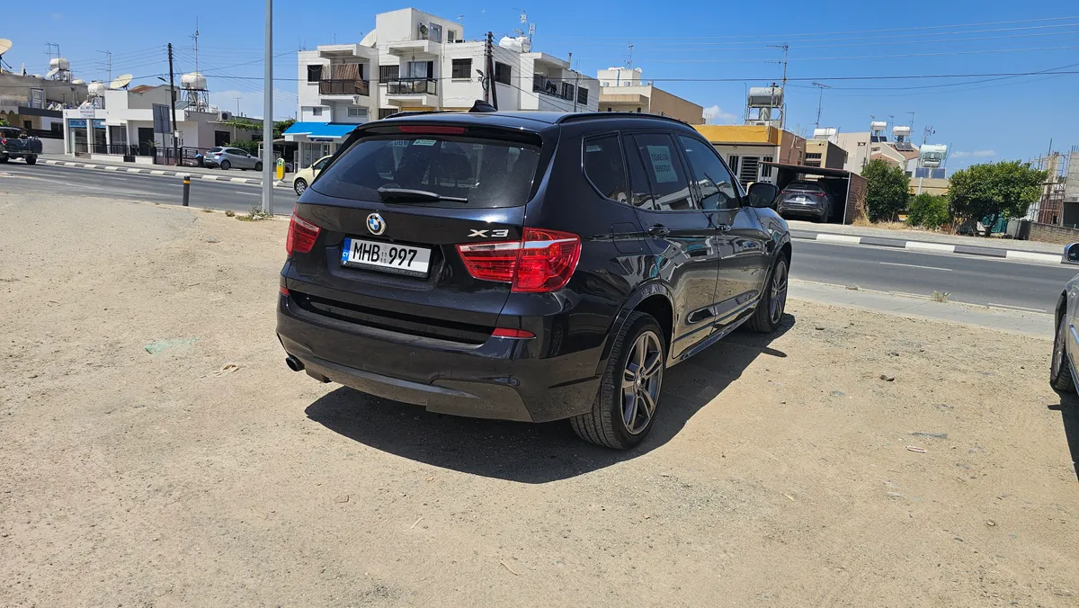BMW X3 2011
