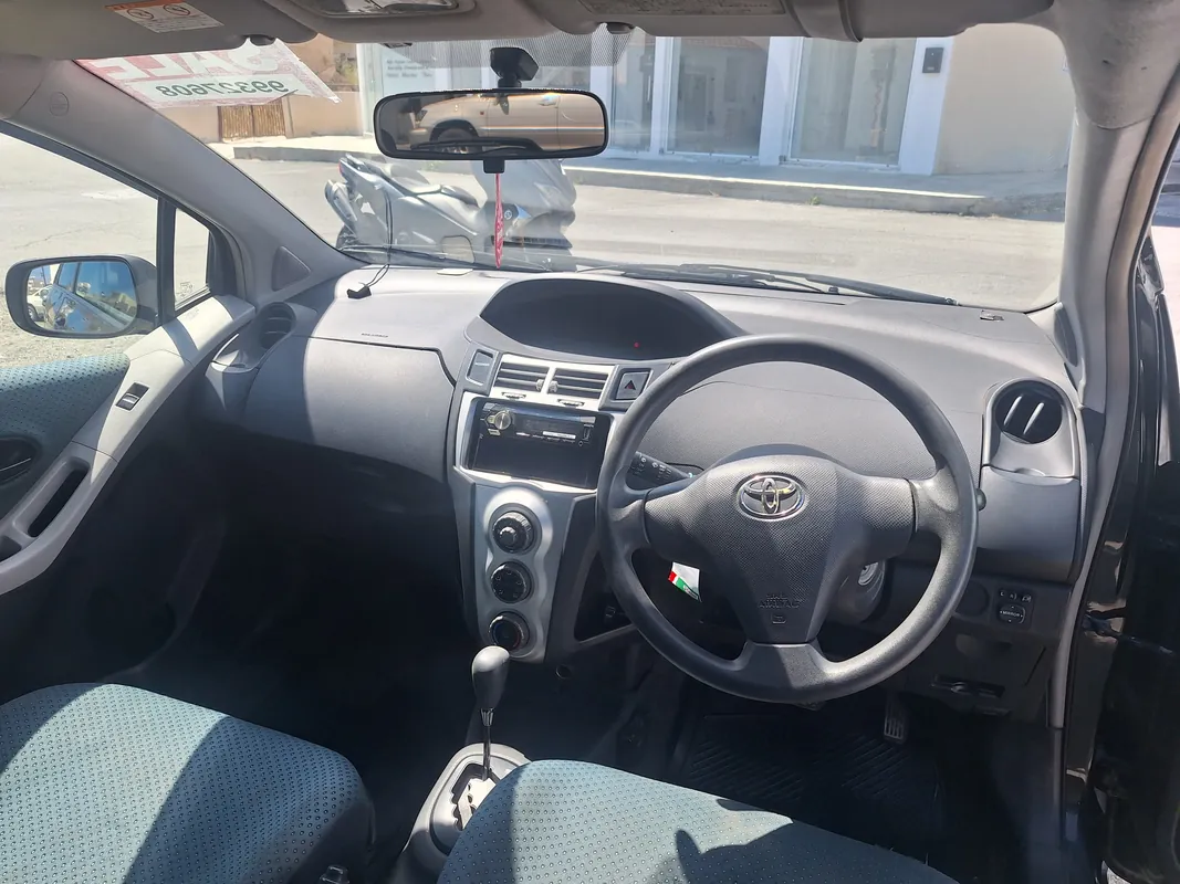 Toyota Vitz 2006