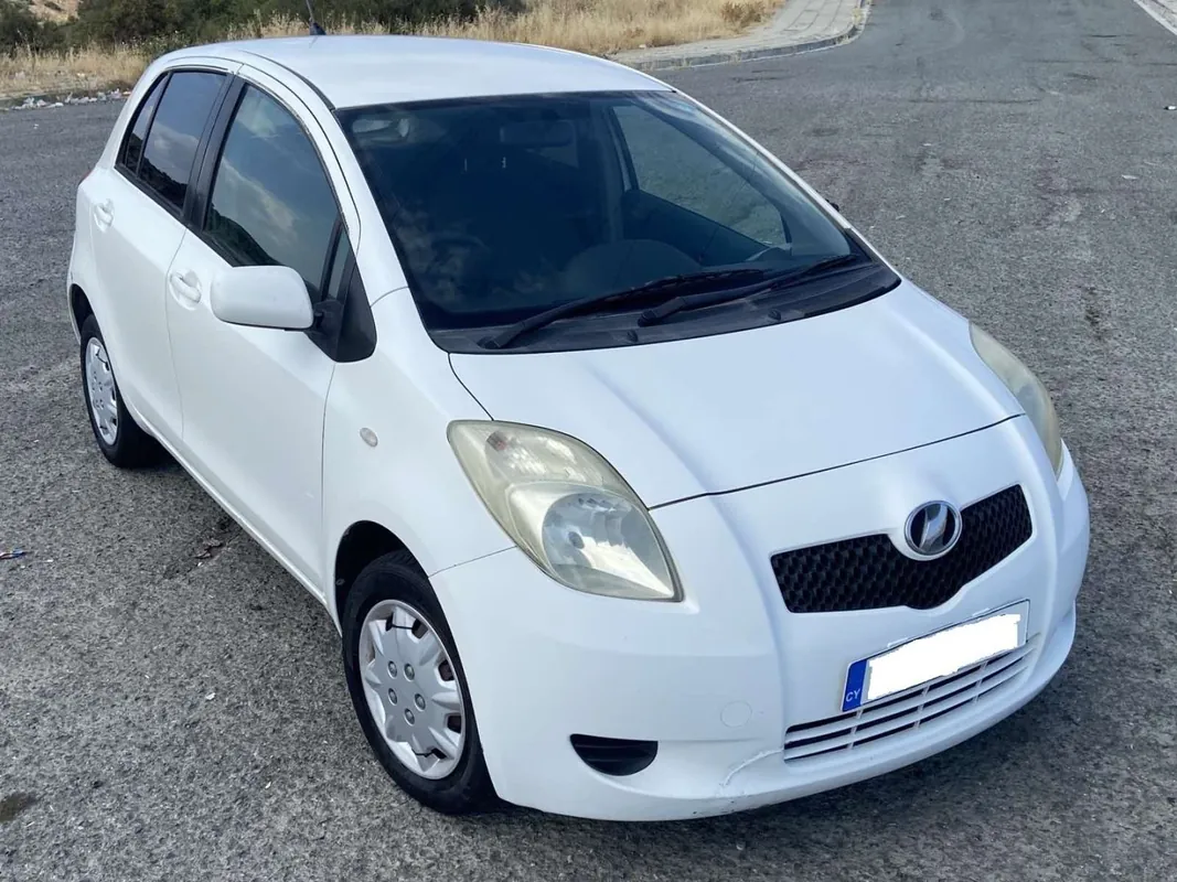 Toyota Vitz 2005