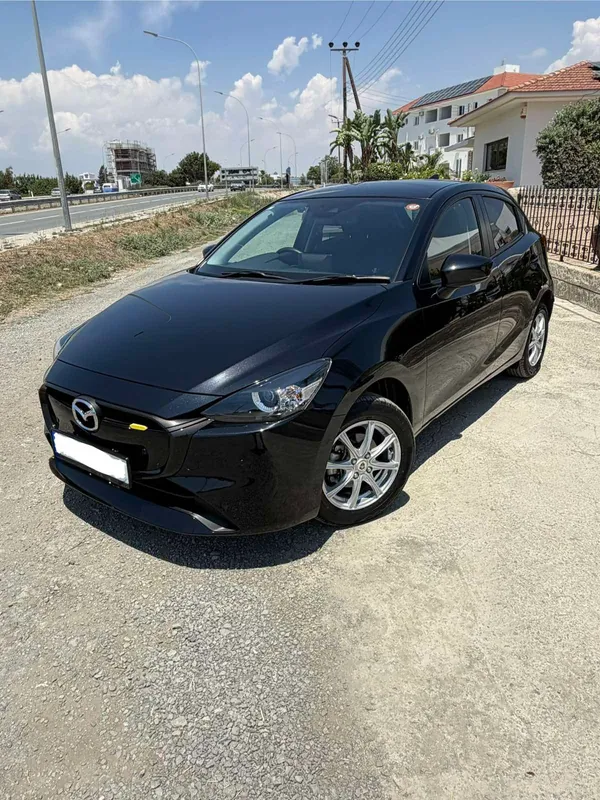 Mazda Mazda2 2024