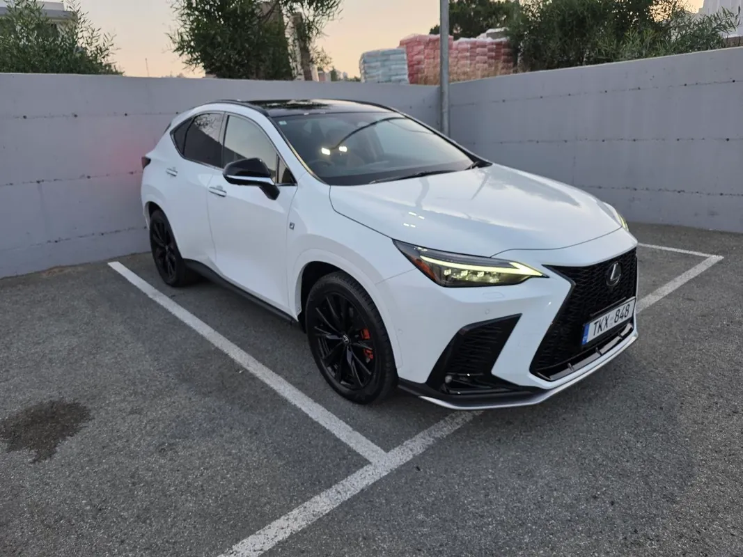 Lexus NX 2025