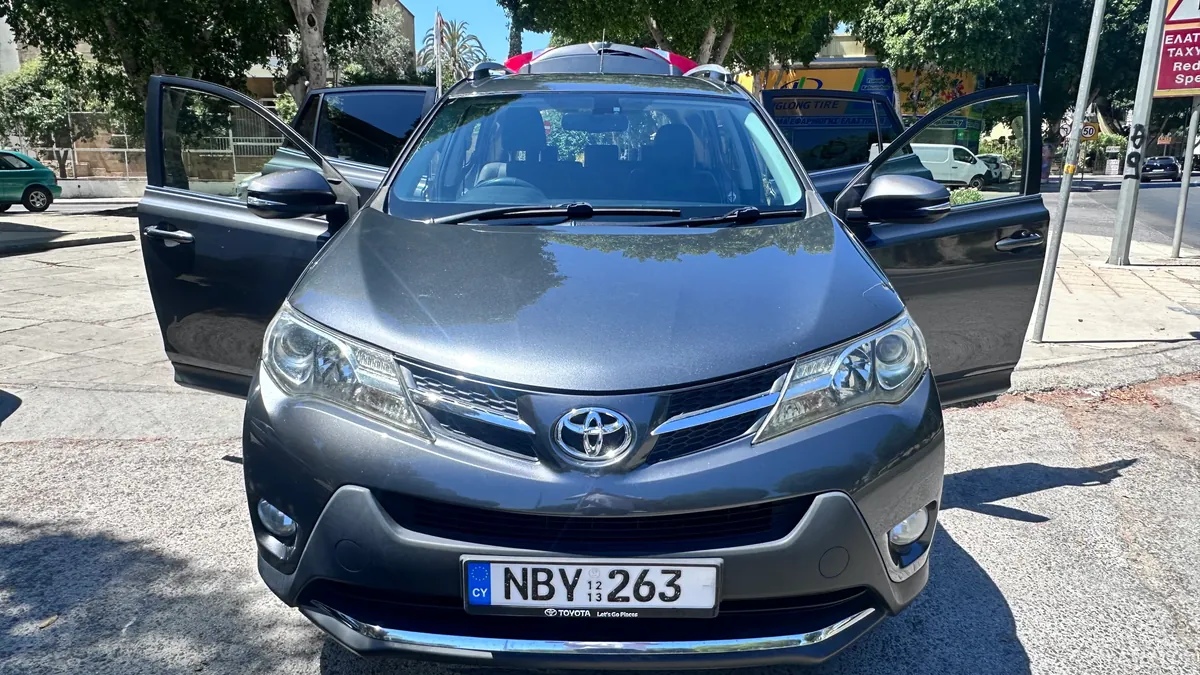 Toyota RAV4 2013