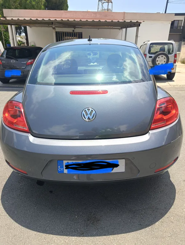 Volkswagen Beetle 2012