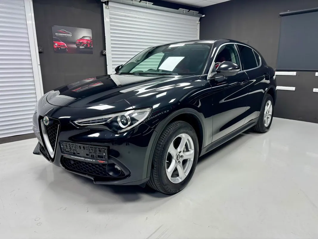 Alfa Romeo Stelvio 2021