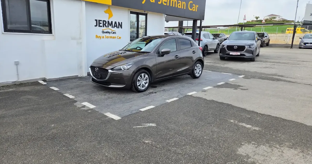Mazda Mazda2 2021